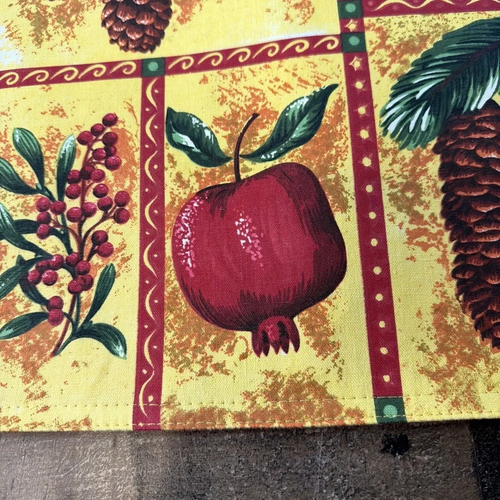 Vintage Helen Vladykina Christmas Linen Placemats Set of 4 Festive Botanical Art